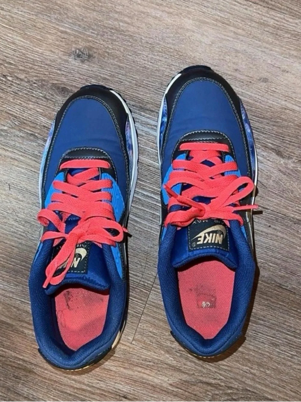 Nike Kids Navy Blue and Gold Air Max Sneakers with Red Laces